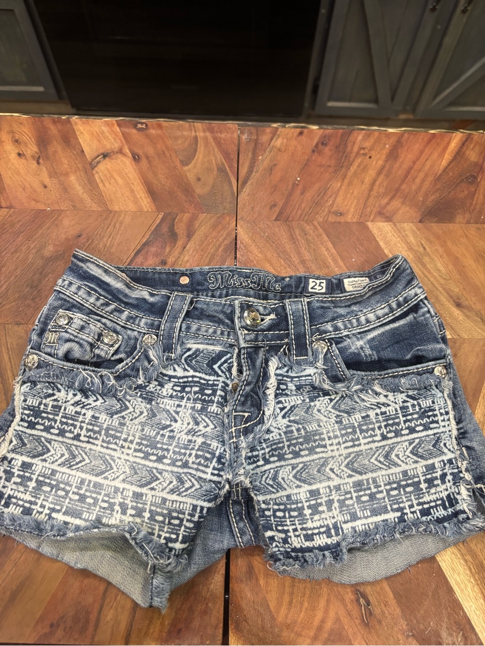 Miss Me Indigo & White Aztec-Print Denim Cutoff Shorts